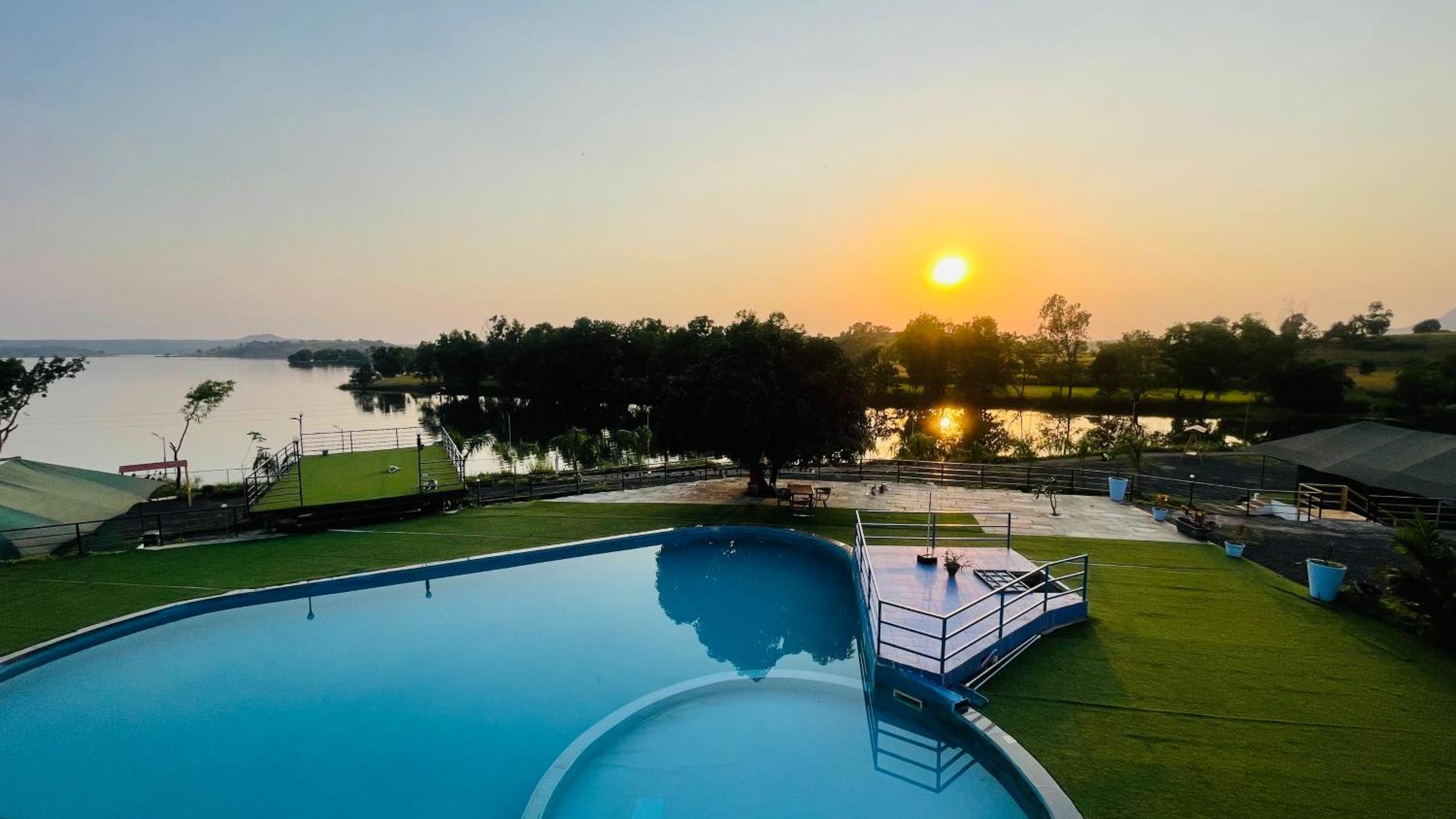 Amigos Lake Resort-Igatpuri, Maharashtra Buitenkant foto