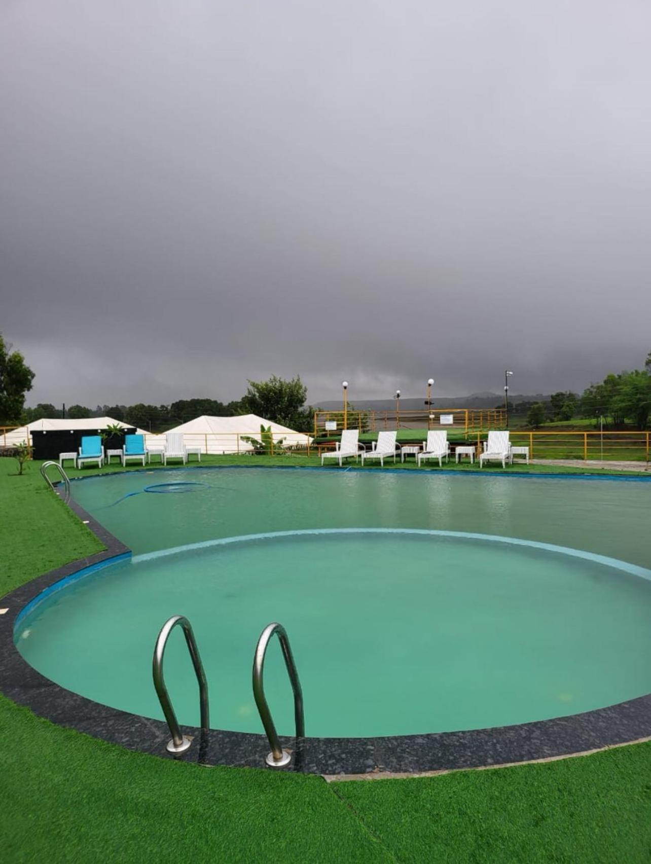 Amigos Lake Resort-Igatpuri, Maharashtra Buitenkant foto