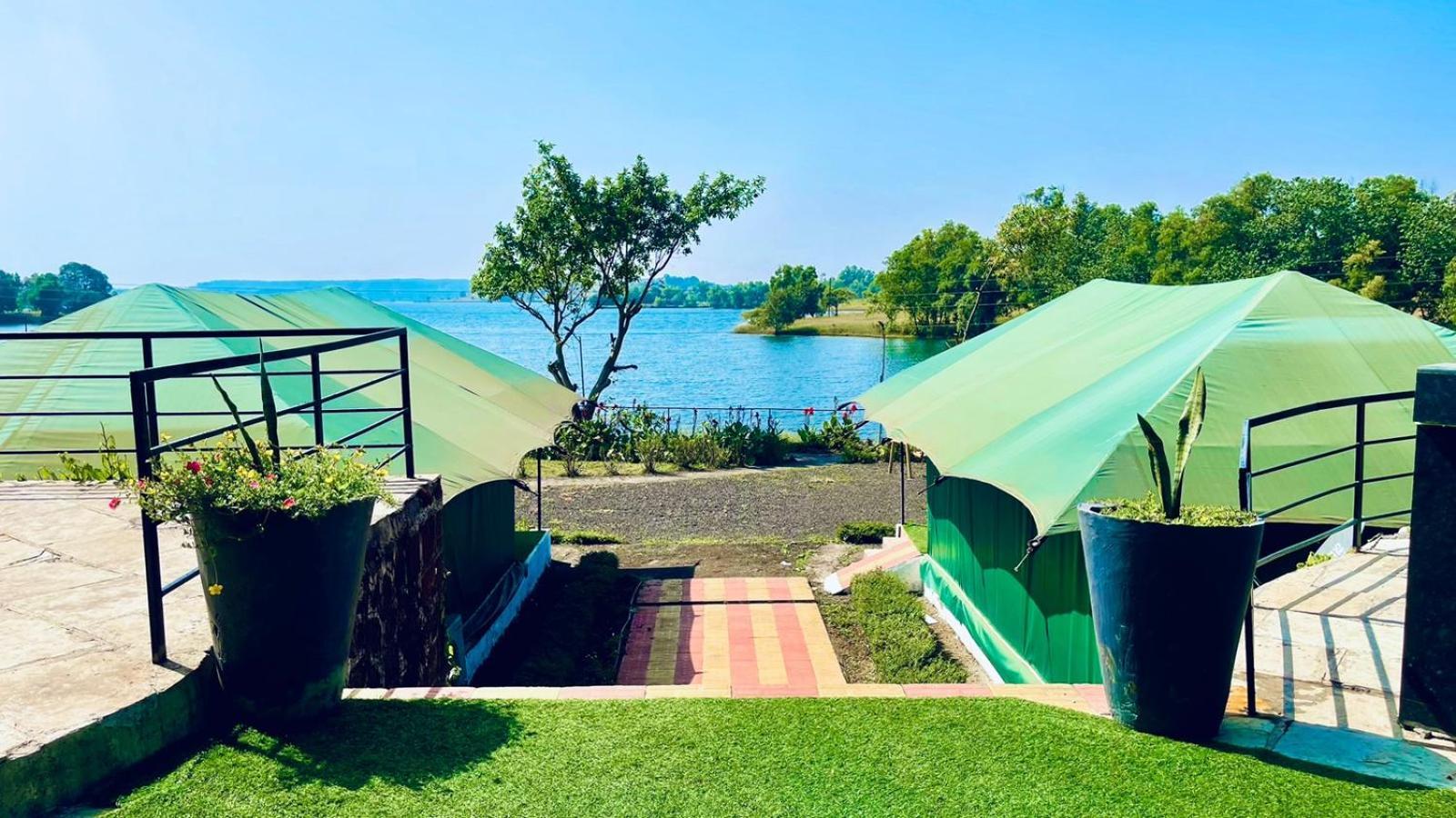 Amigos Lake Resort-Igatpuri, Maharashtra Buitenkant foto